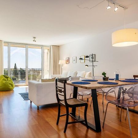 Ferienwohnung Guestready - Alges Apt With Stunning Rooftop Pool Exterior foto