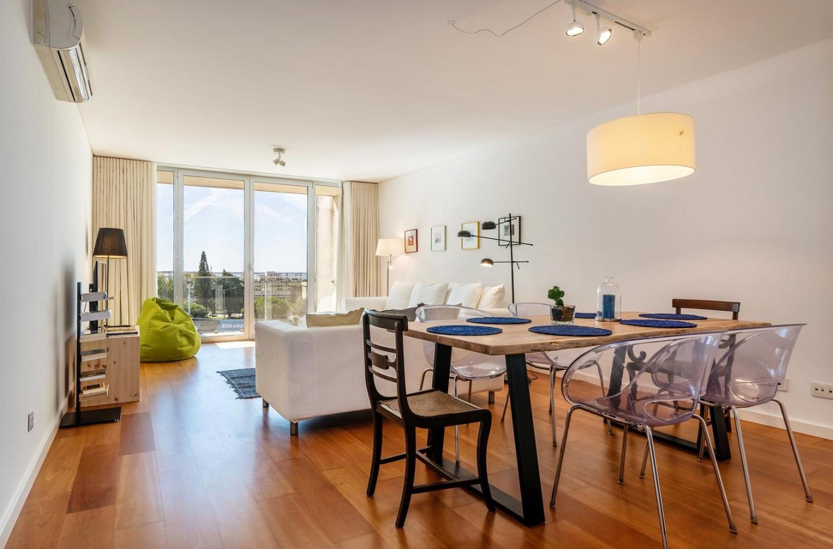 Ferienwohnung Guestready - Alges Apt With Stunning Rooftop Pool Exterior foto