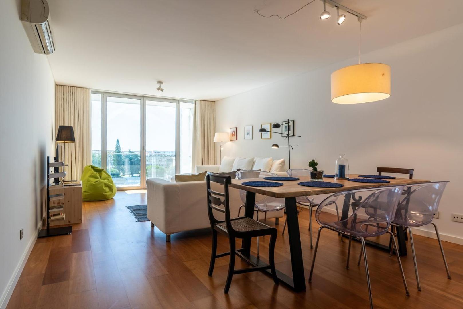 Ferienwohnung Guestready - Alges Apt With Stunning Rooftop Pool Exterior foto